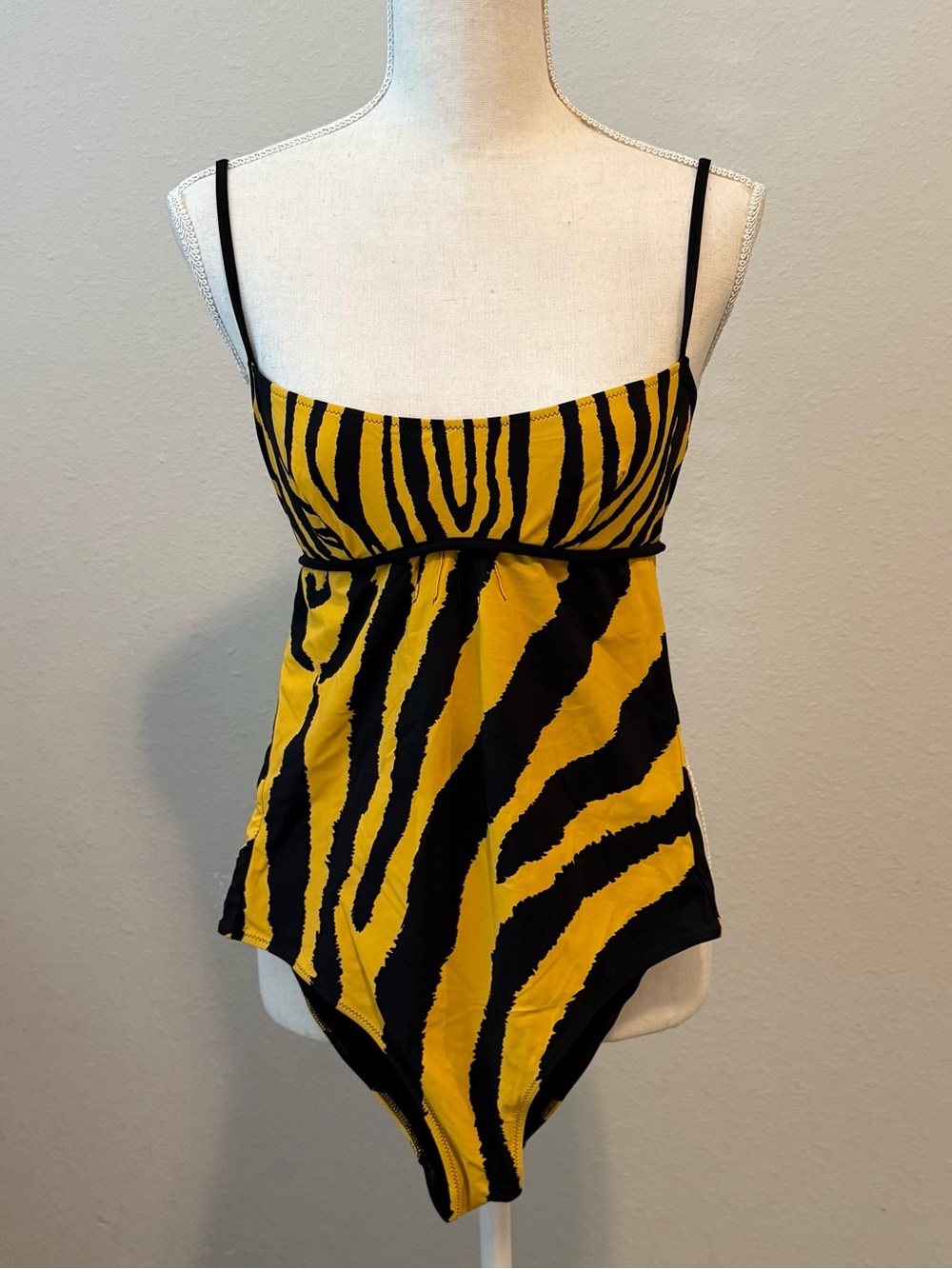 Gorgeous Roberto Cavalli Tiger Print One Piece Swimsuit NWT IT42 / US Small
